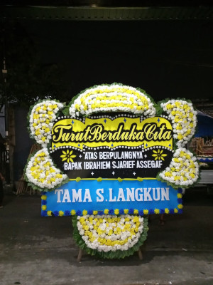 Papan Bunga Duka di Kmp Melayu Tim